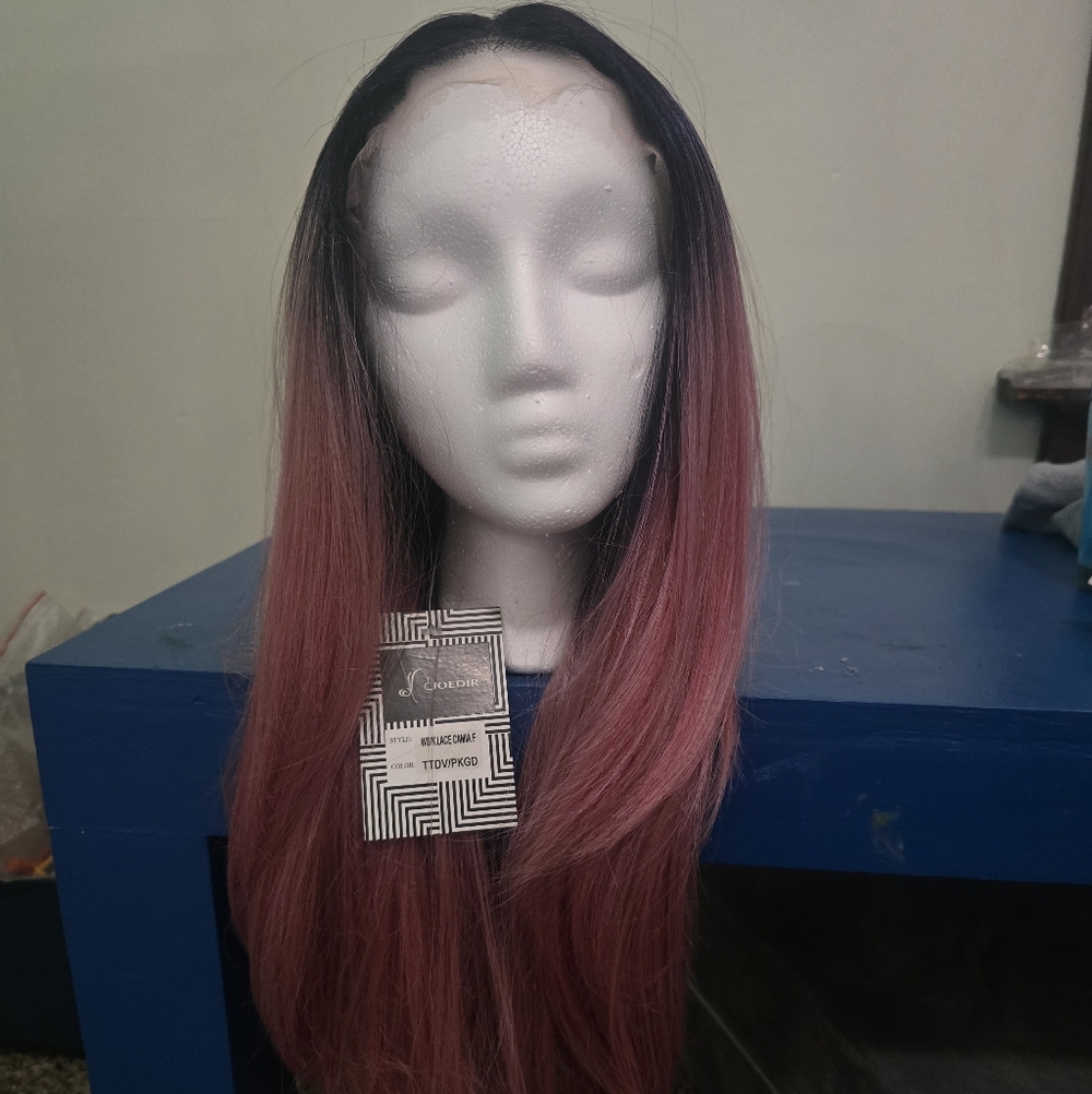 Elegant Ombre Lace Front Wig - Black and Pink